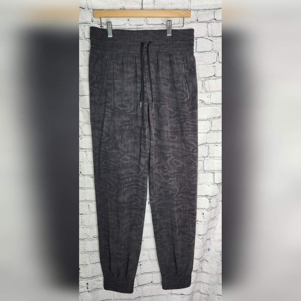 ATHLETA Camden Jogger Printed Pants Size 6 Tall